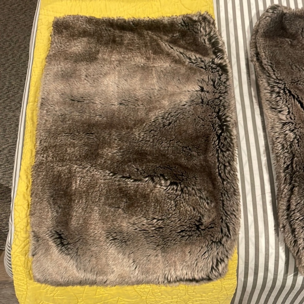 Restoration Hardware aka RH LUXE FAUX FUR LUMBAR PILLOW COVERs x 2 - WOLF